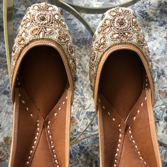 Leather / beaded ballerinas from India - Picture 1 of 4